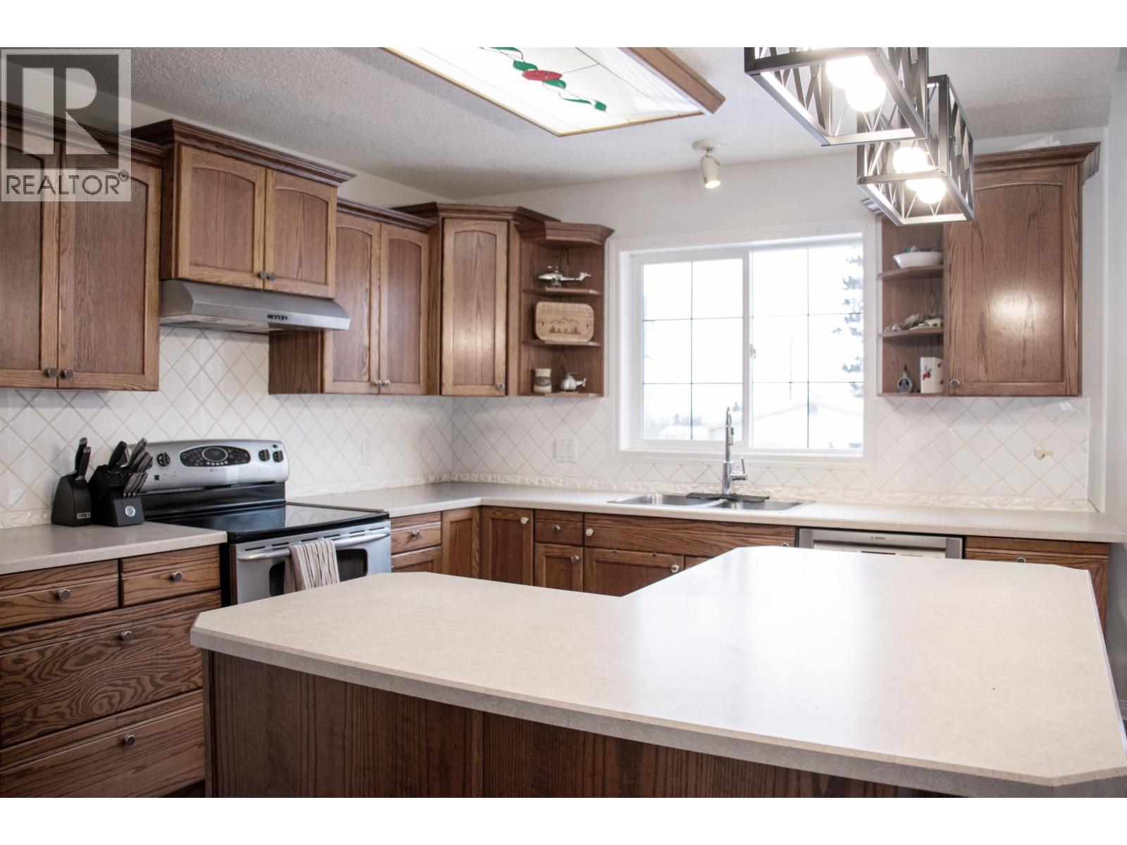 9824 Birch Avenue, Taylor, British Columbia  V0C 2K0 - Photo 9 - R3084864