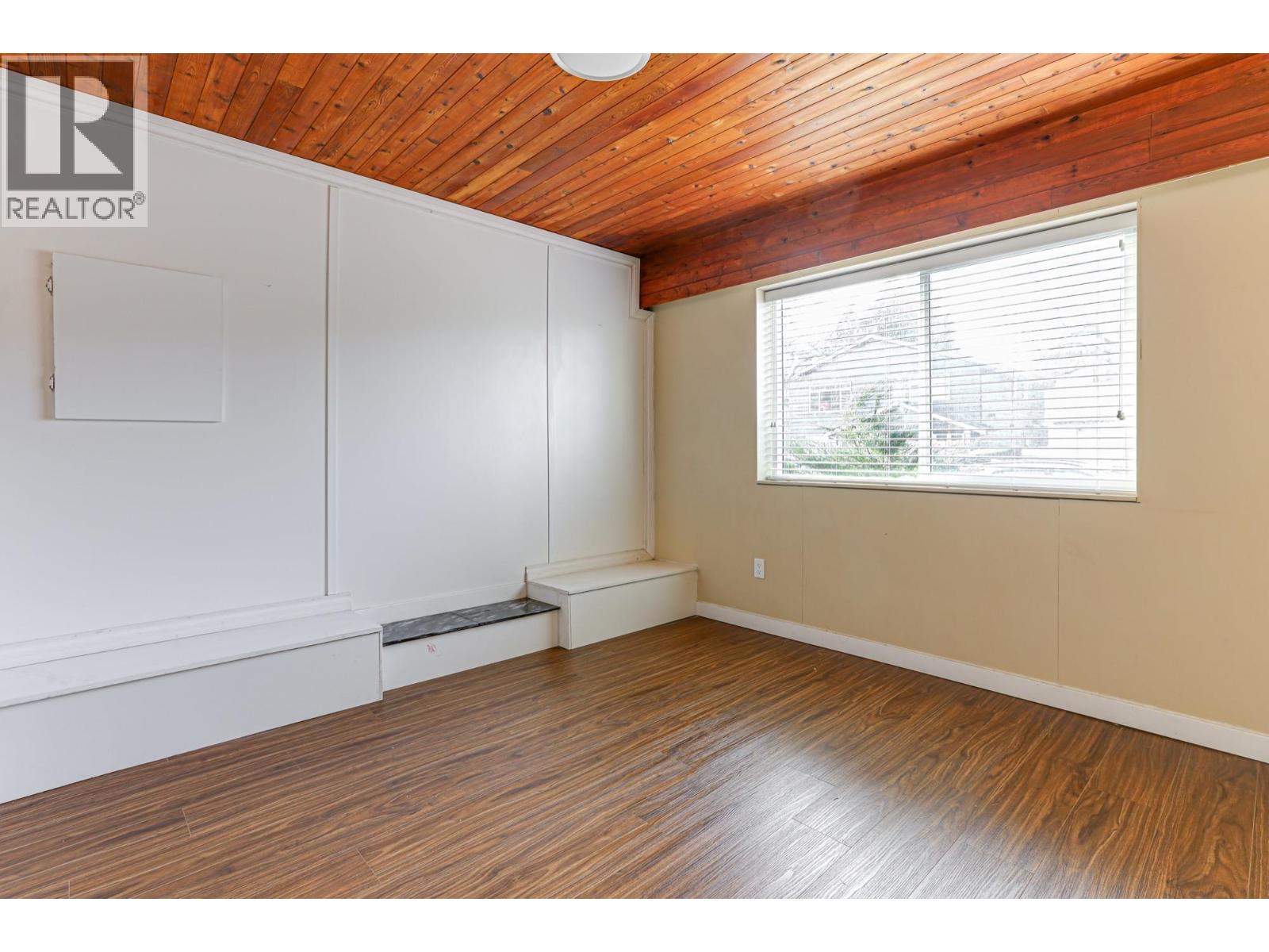 11160 Barkentine Place, Richmond, British Columbia  V7E 4R1 - Photo 3 - R3079962