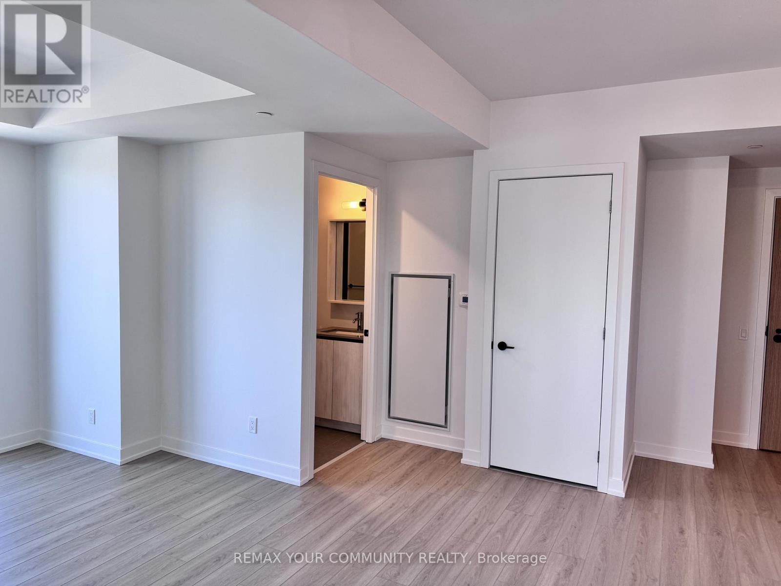 2208 - 35 Parliament Street, Toronto, Ontario  M5A 1G1 - Photo 4 - C12743656