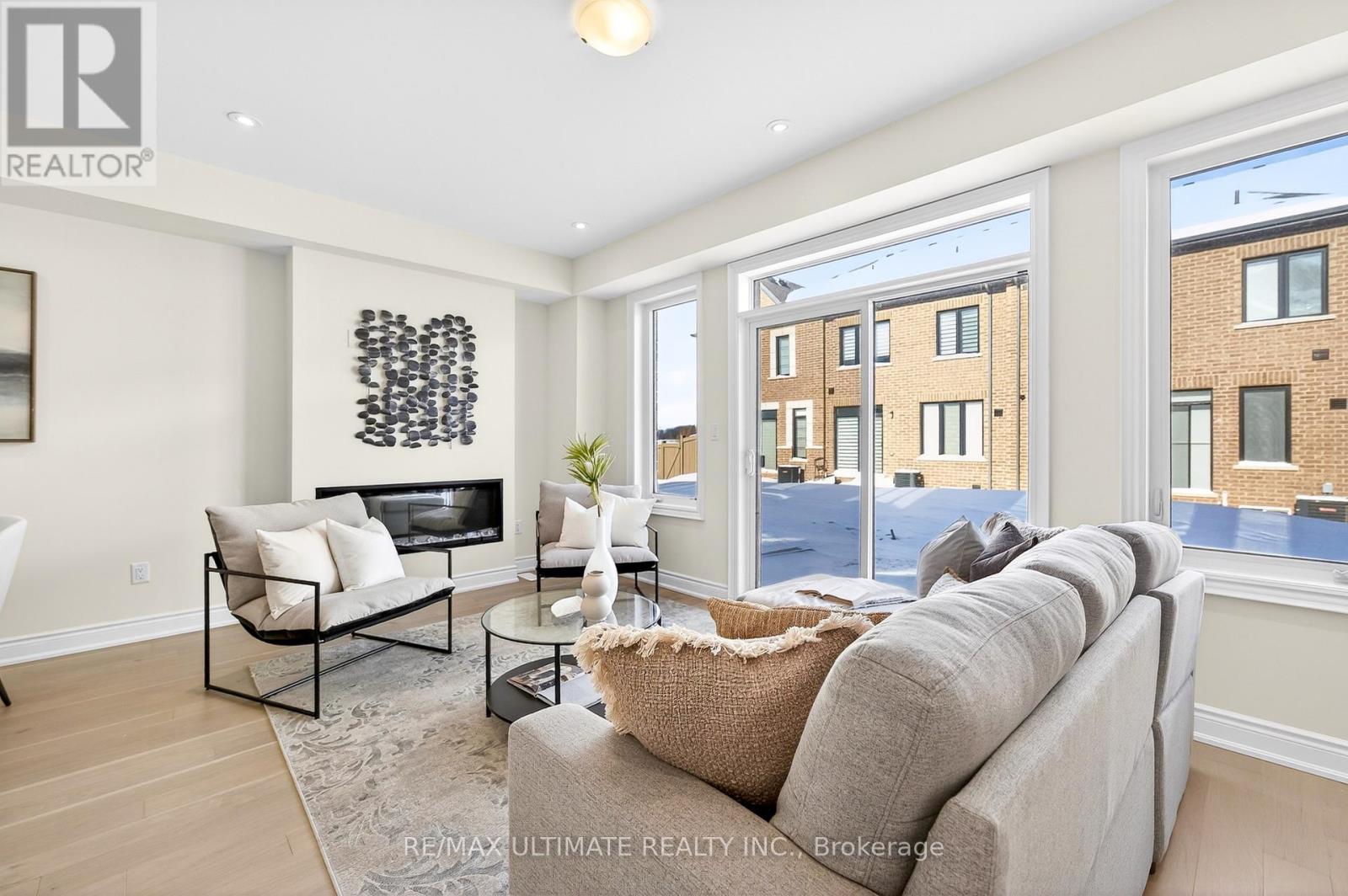 12 Singhampton Road, Vaughan, Ontario  L4H 5J6 - Photo 3 - N12741414