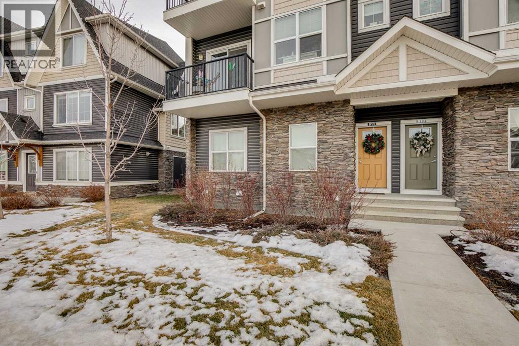 811, 250 Fireside View, Cochrane, Alberta  T4C 2M2 - Photo 2 - A2276457