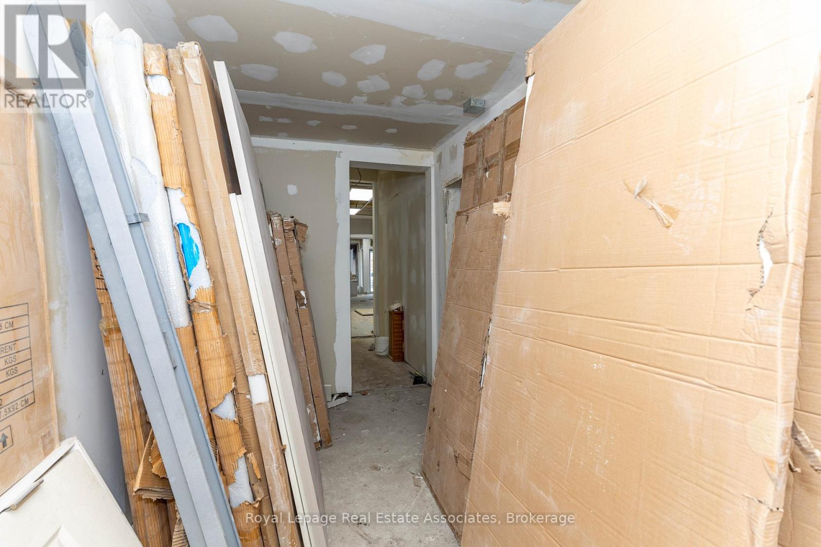 198 Bathurst Street, Toronto, Ontario  M5T 2R8 - Photo 21 - C12743736