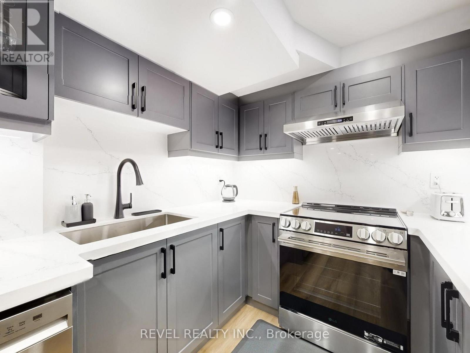 16 Schoolbridge Street, Ajax, Ontario  L1T 4Z2 - Photo 12 - E12743774