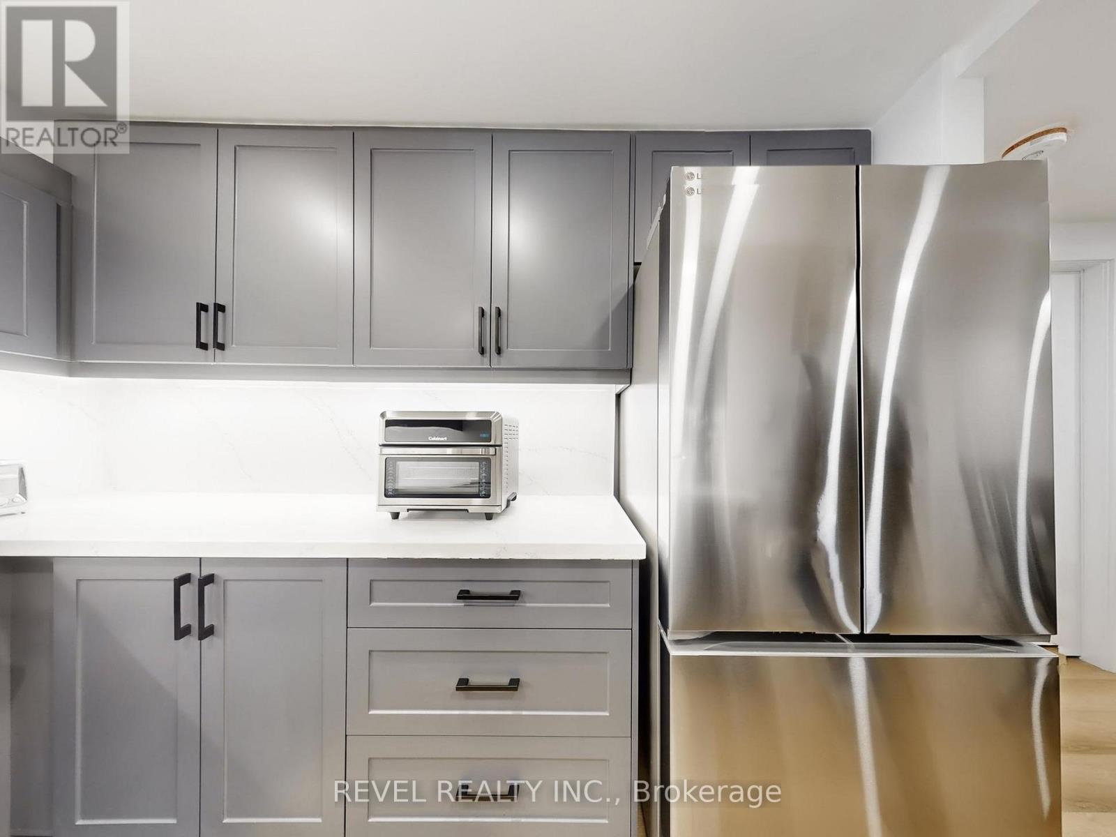 16 Schoolbridge Street, Ajax, Ontario  L1T 4Z2 - Photo 14 - E12743774