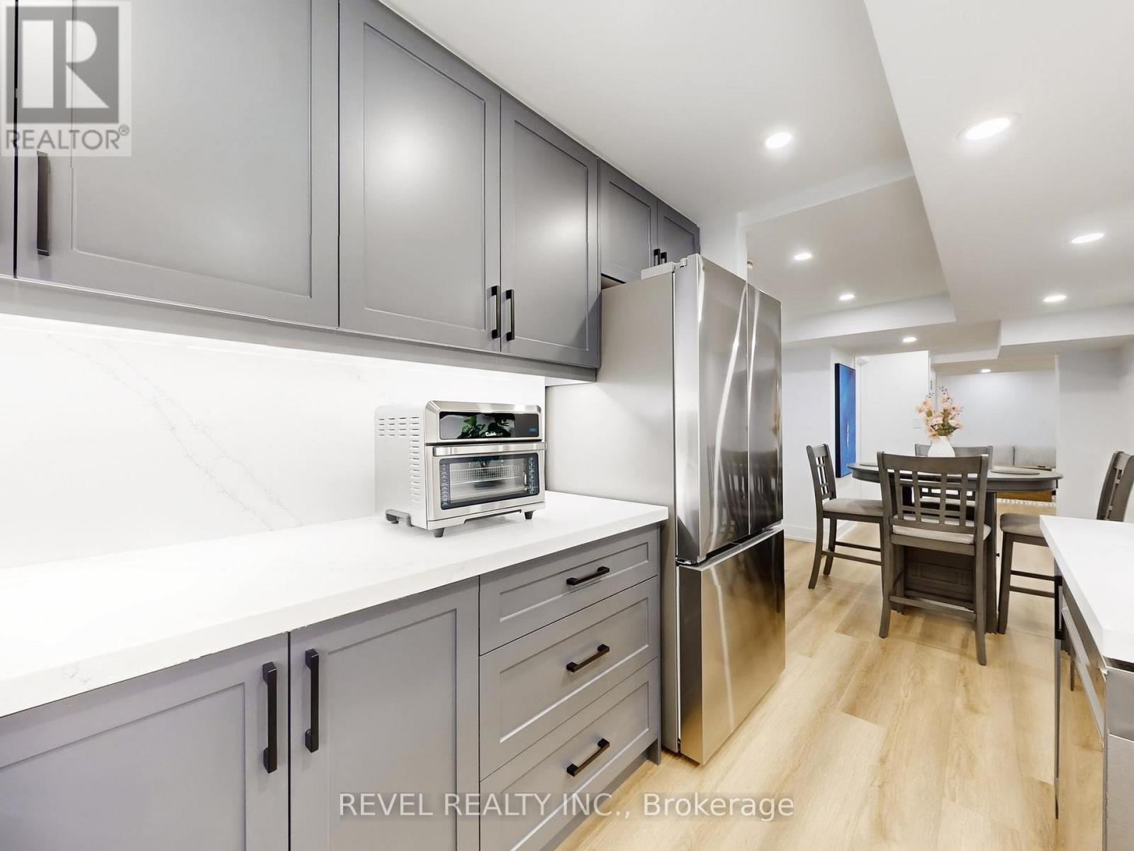 16 Schoolbridge Street, Ajax, Ontario  L1T 4Z2 - Photo 15 - E12743774