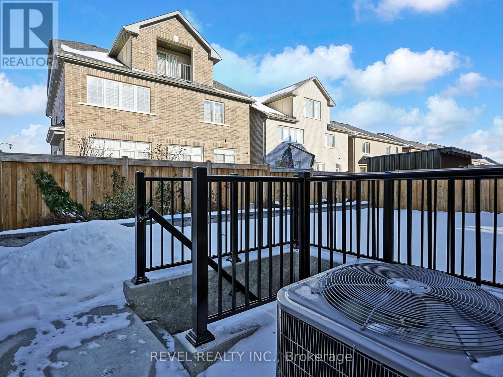 16 Schoolbridge Street, Ajax, Ontario  L1T 4Z2 - Photo 32 - E12743774