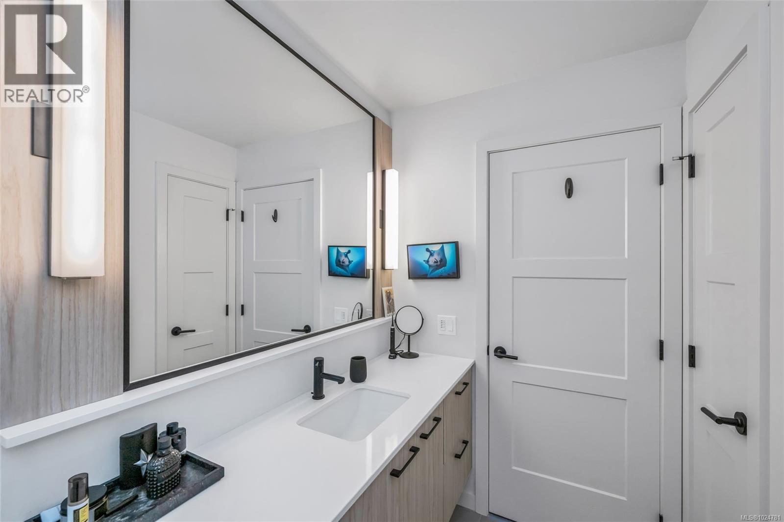 608 947 Whirlaway Cres, Langford, British Columbia  V9B 6W6 - Photo 13 - 1024781