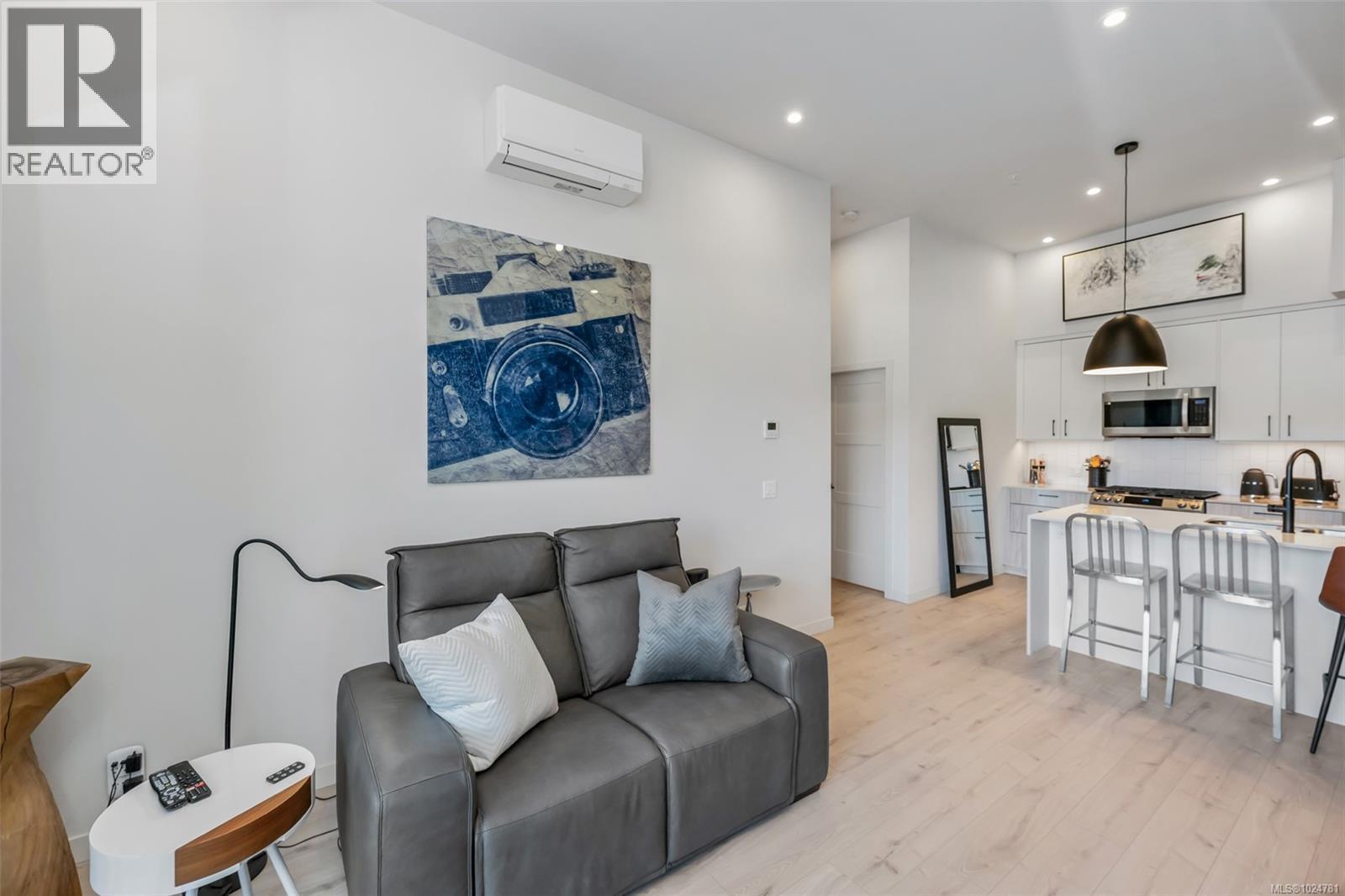 608 947 Whirlaway Cres, Langford, British Columbia  V9B 6W6 - Photo 24 - 1024781