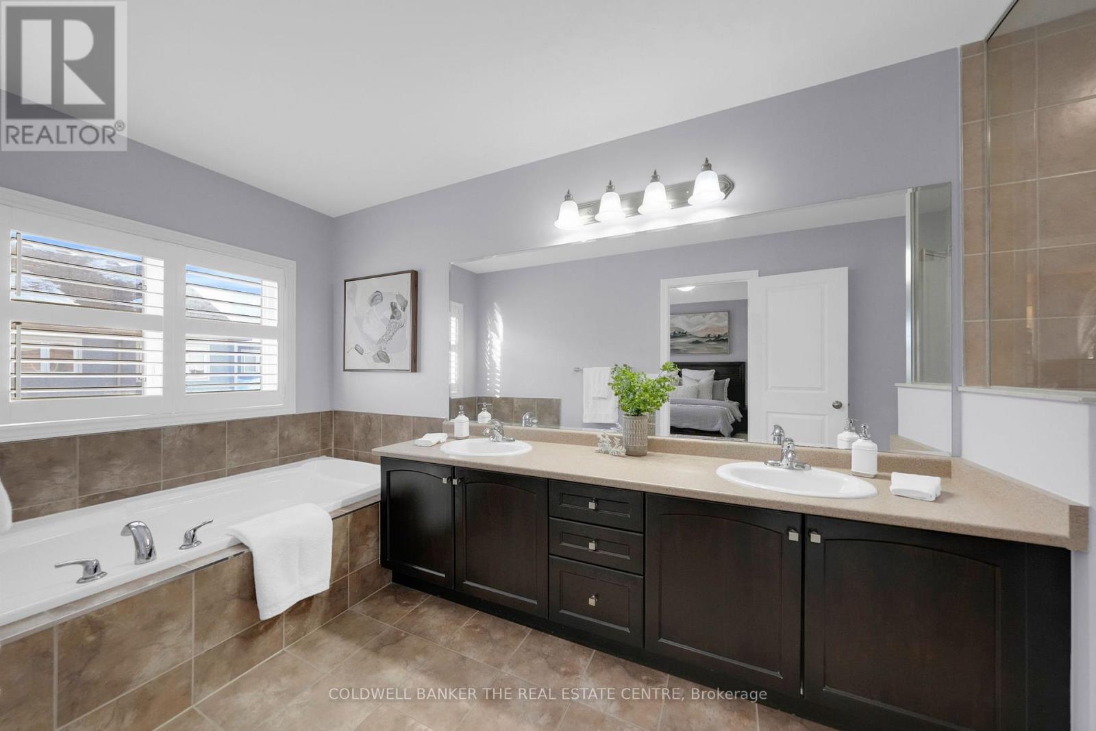 45 Gosnel Circle, Bradford West Gwillimbury (Bradford), Ontario  L3Z 2P5 - Photo 20 - N12743702