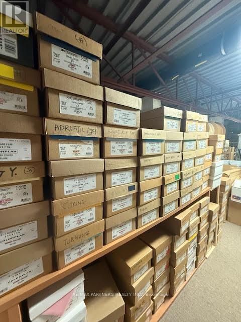 238 Hood Road, Markham, Ontario  L3R 3K8 - Photo 12 - N12743728