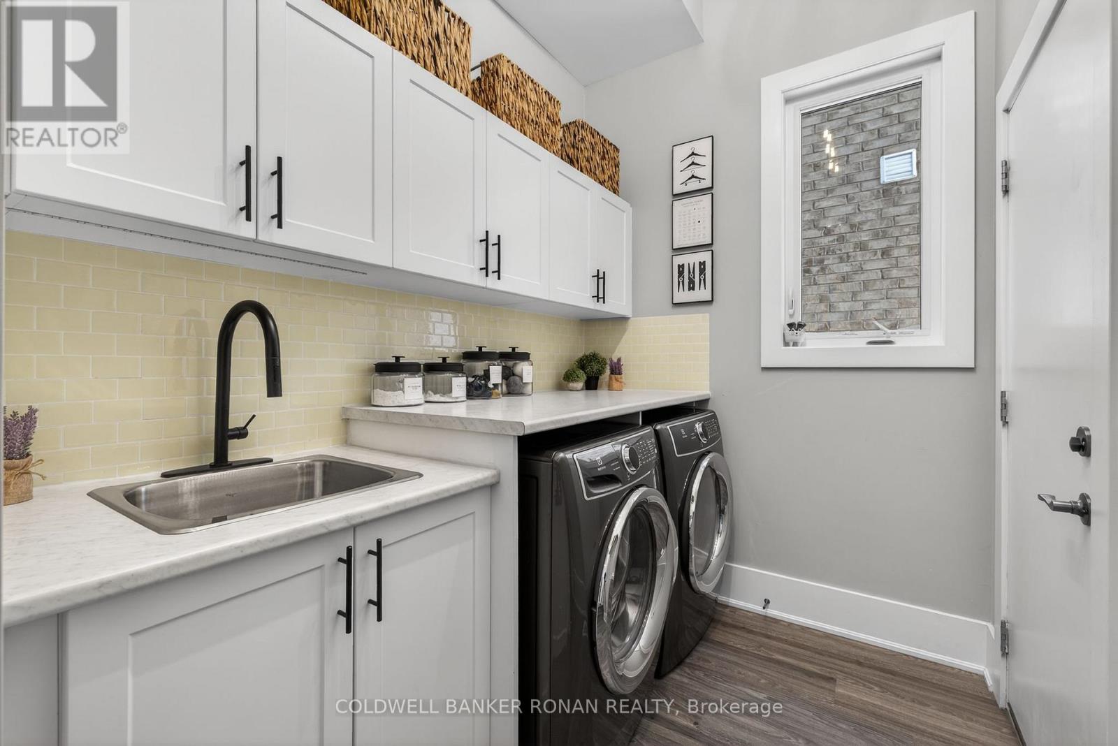 84 Holt Drive, New Tecumseth, Ontario  L9R 0H8 - Photo 18 - N12743752