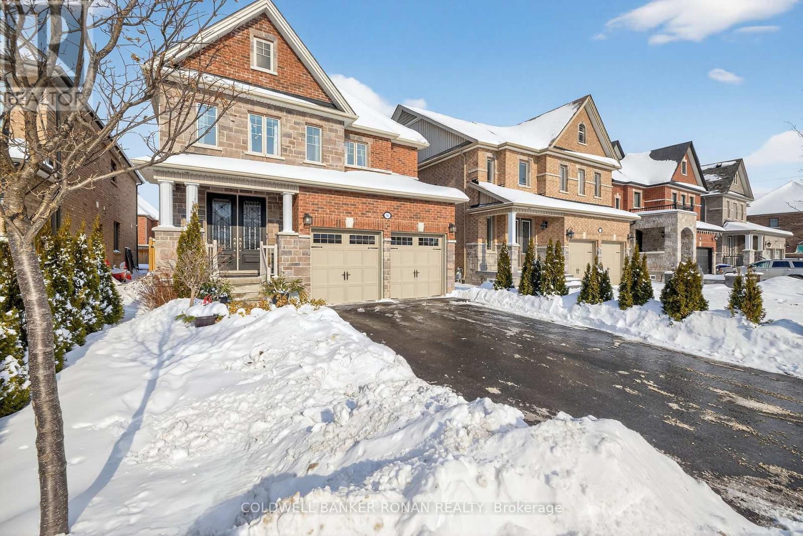 84 Holt Drive, New Tecumseth, Ontario  L9R 0H8 - Photo 2 - N12743752