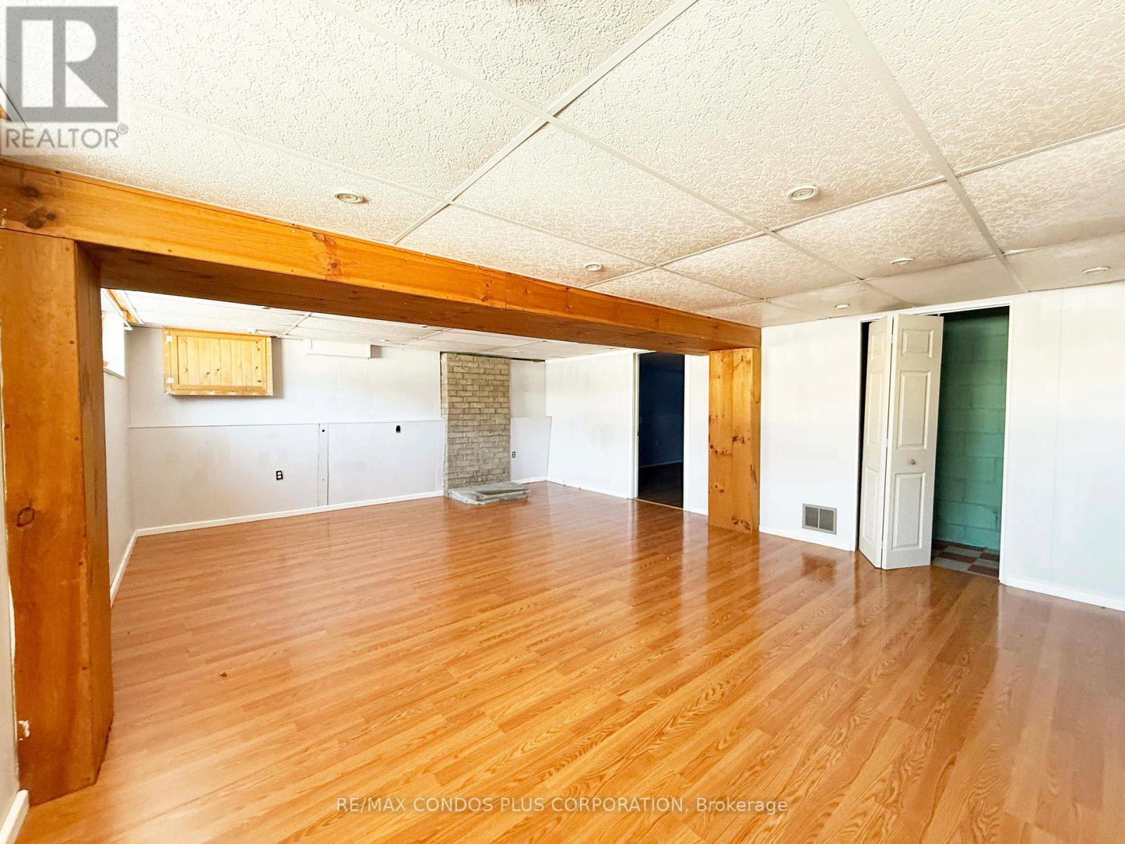 105 Park Avenue, Newmarket, Ontario  L3Y 1T6 - Photo 9 - N12743778