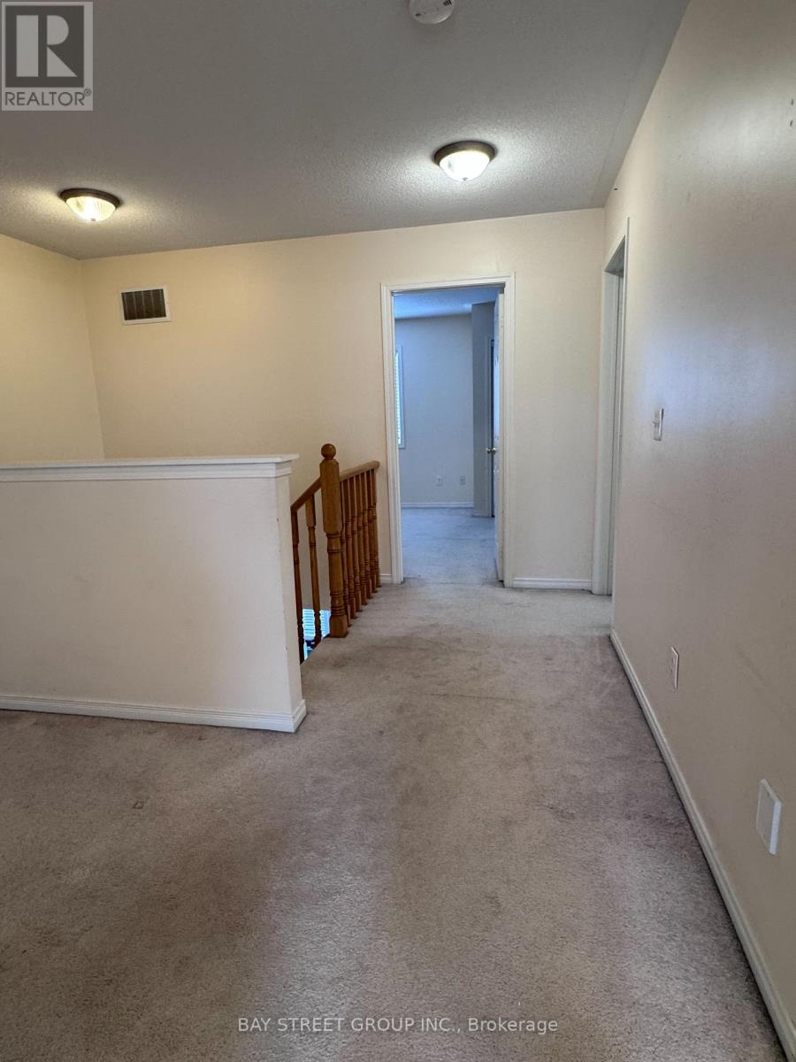 3196 Tim Dobbie Drive, Burlington, Ontario  L7M 0N4 - Photo 4 - W12557790