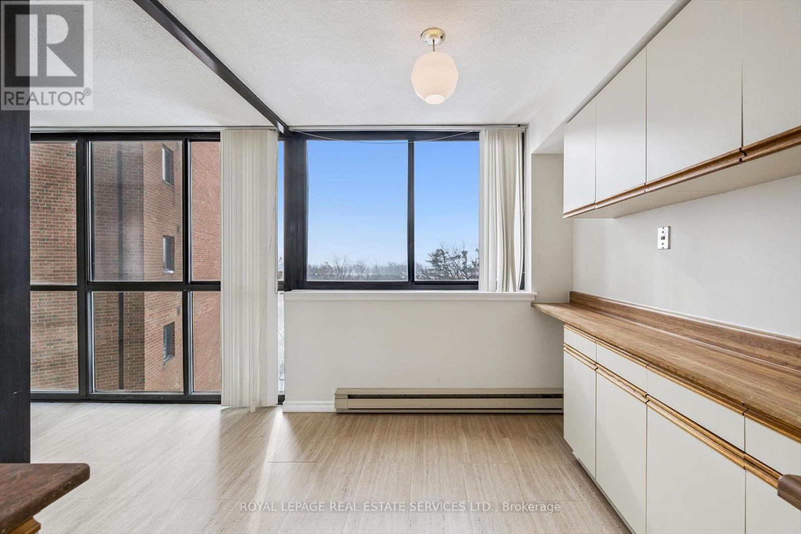 702 - 1240 Marlborough Court, Oakville, Ontario  L6H 3K7 - Photo 18 - W12743726