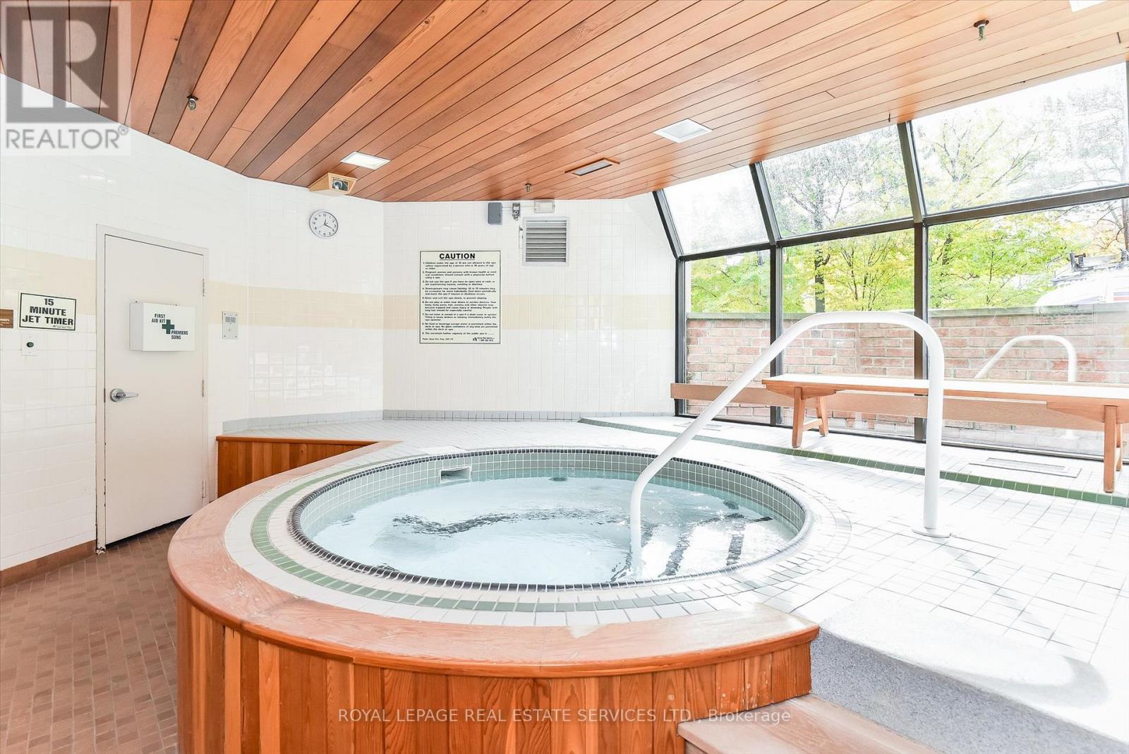 702 - 1240 Marlborough Court, Oakville, Ontario  L6H 3K7 - Photo 30 - W12743726