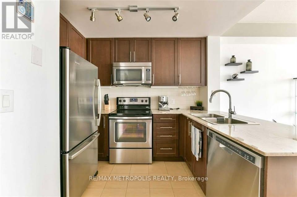 1004 - 3985 Grand Park Drive, Mississauga, Ontario  L5B 0H8 - Photo 4 - W12743732