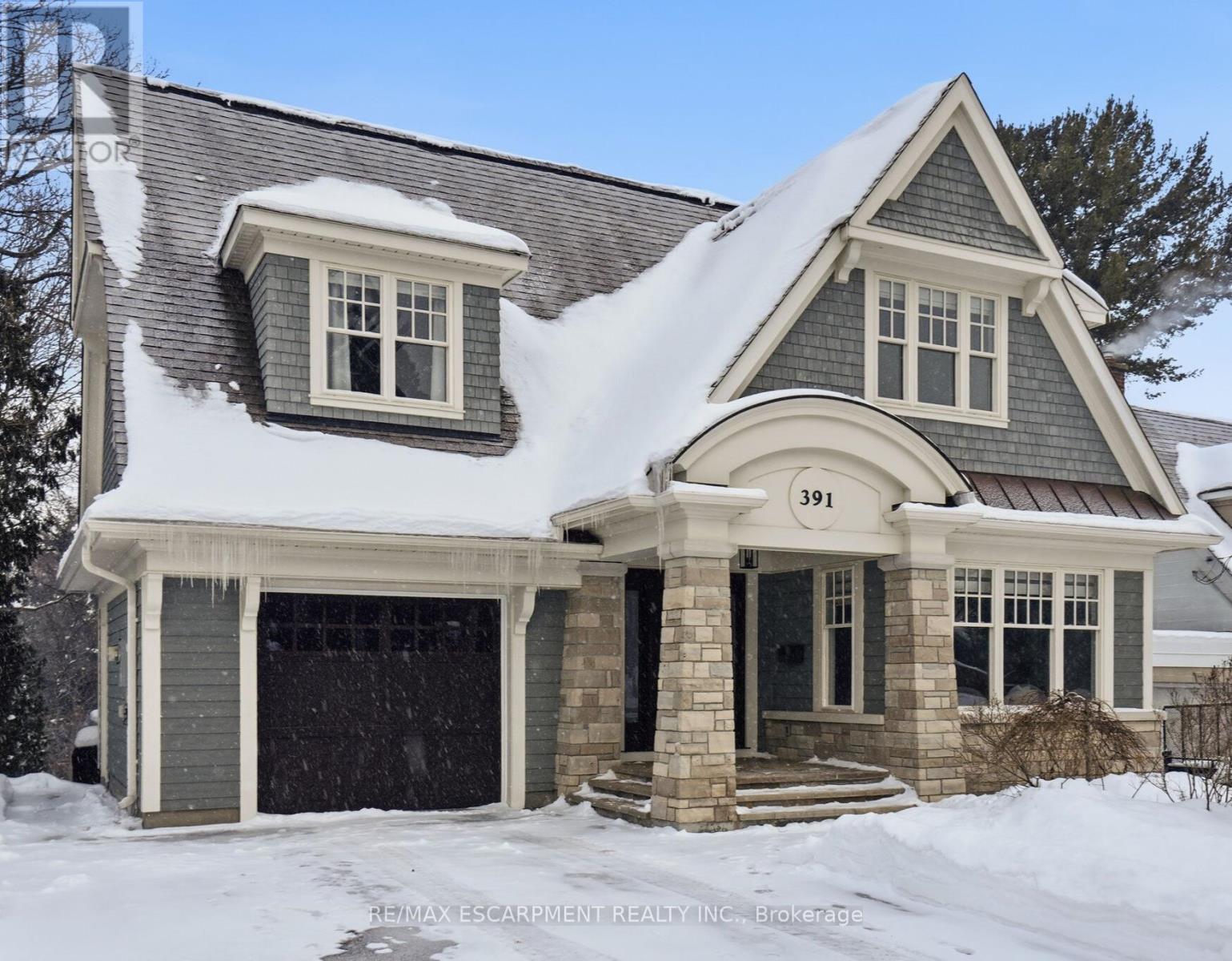 391 Patricia Drive, Burlington, Ontario  L7T 1J9 - Photo 2 - W12743734