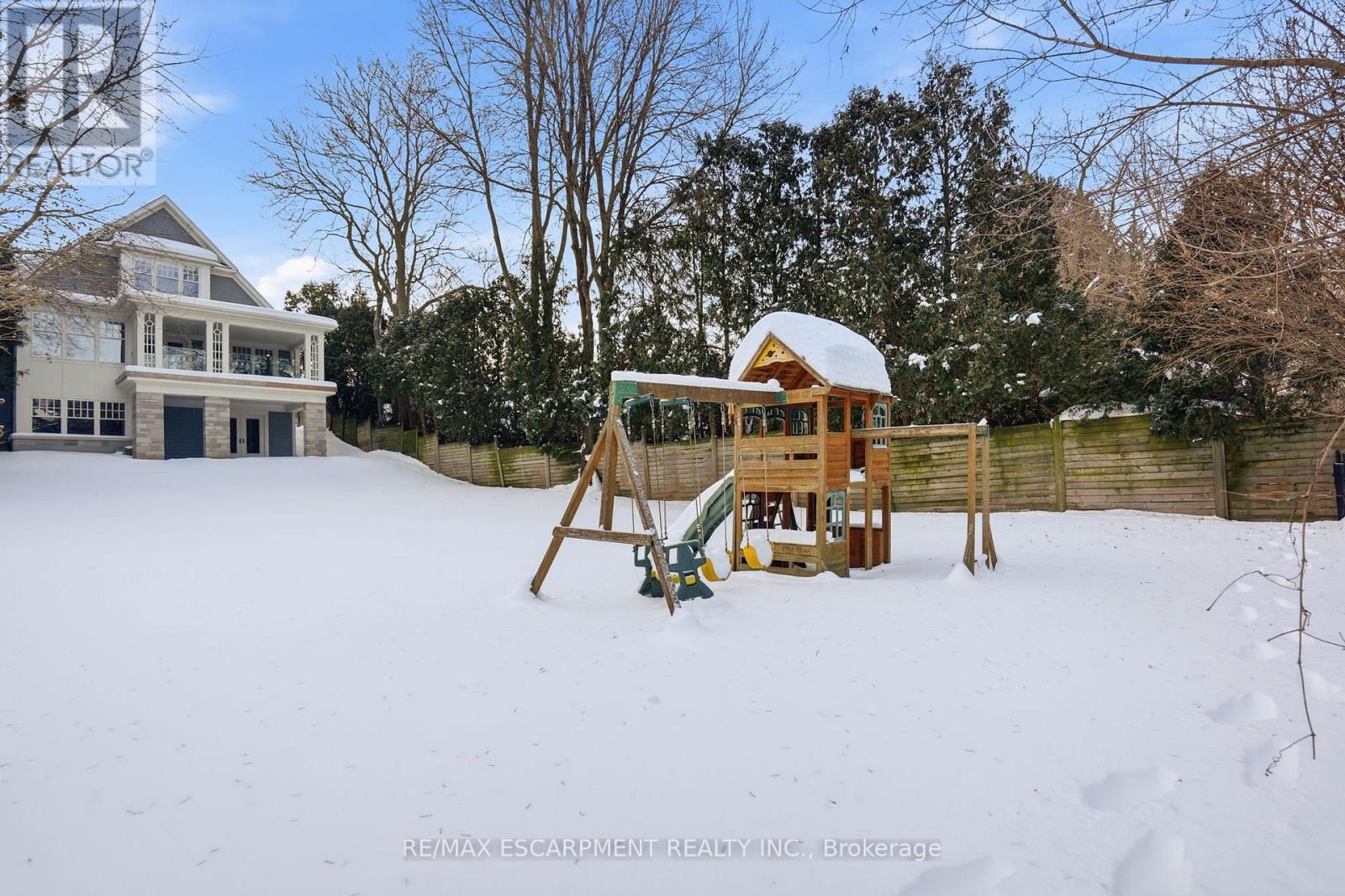 391 Patricia Drive, Burlington, Ontario  L7T 1J9 - Photo 47 - W12743734