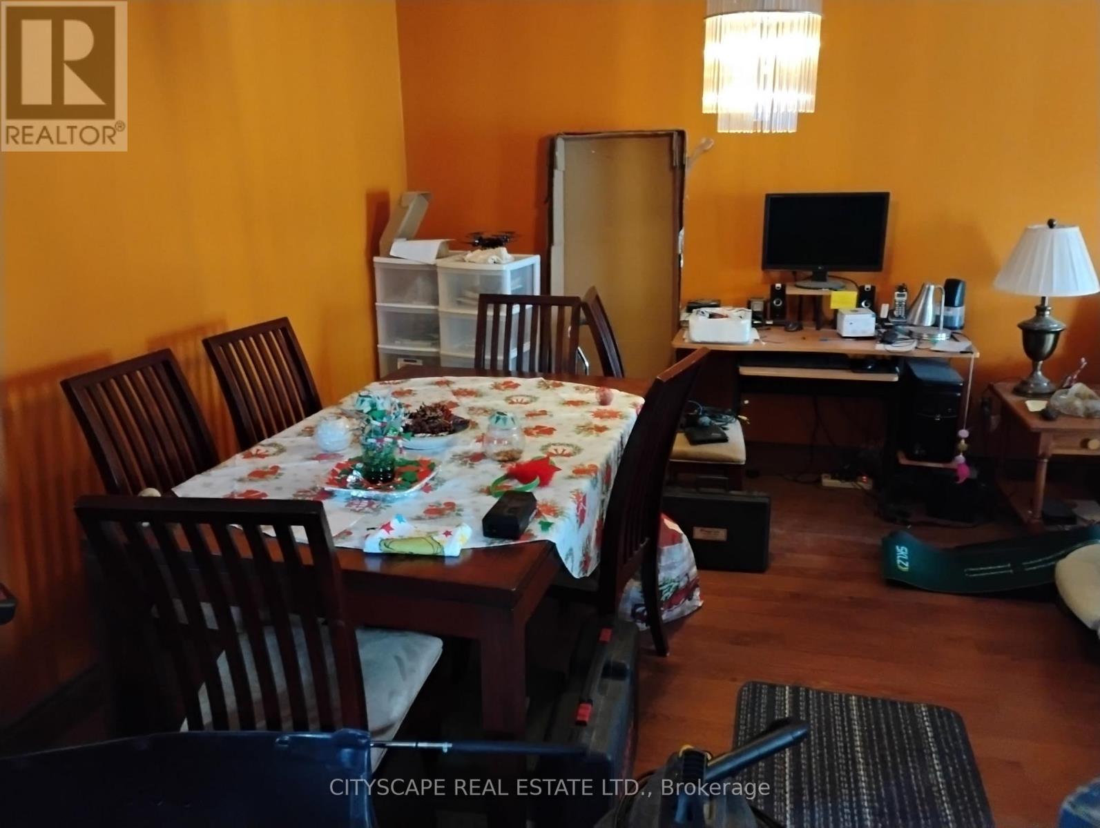 3115 Cambourne Crescent, Mississauga, Ontario  L5N 5E8 - Photo 4 - W12743748