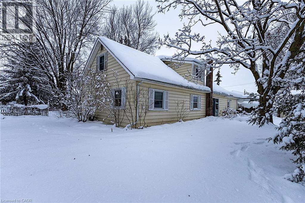 670 Elm Avenue N, Listowel, Ontario  N4W 3G2 - Photo 4 - 40790538