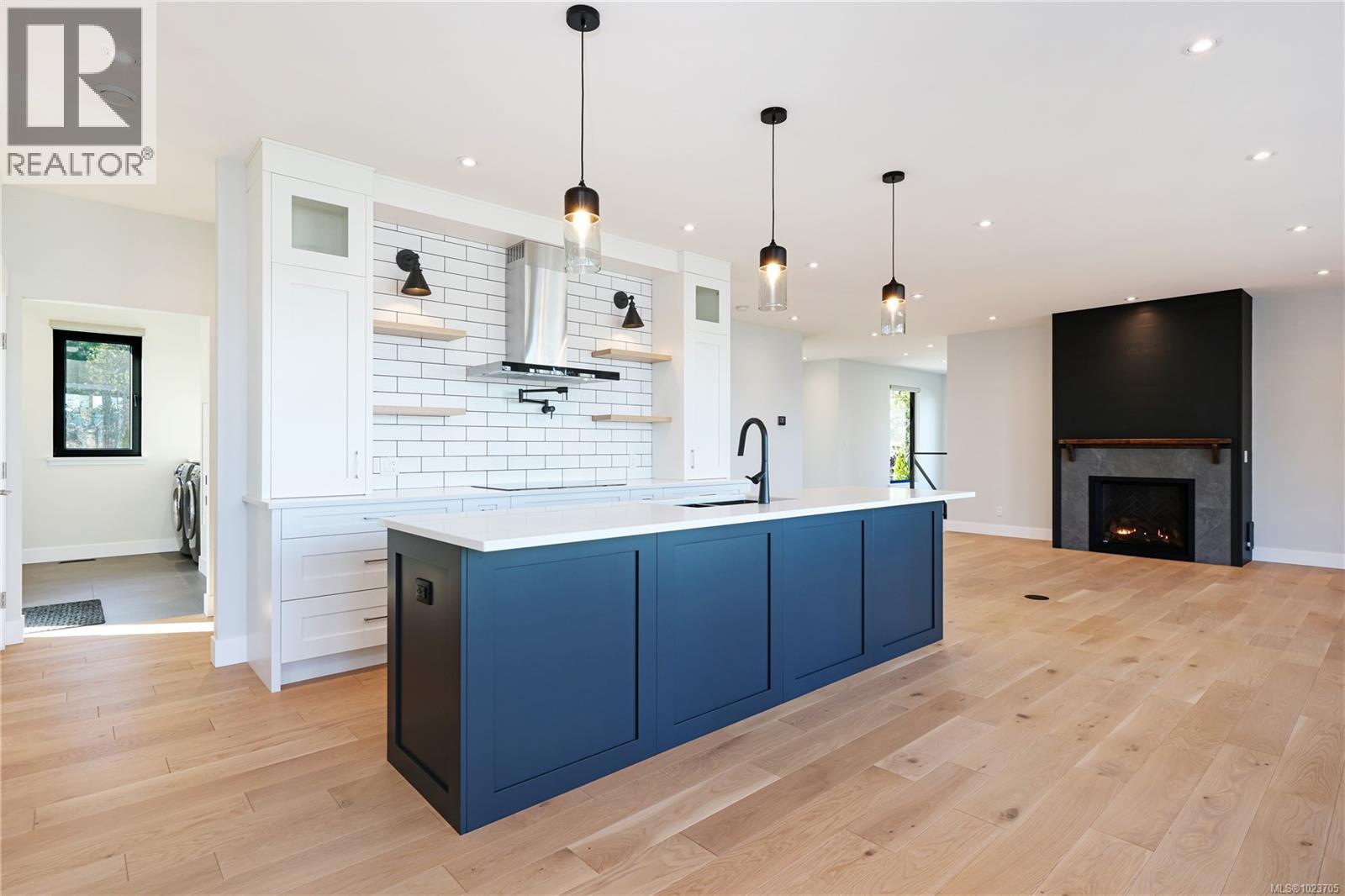 176 Baynes Dr, Fanny Bay, British Columbia  V0R 1W0 - Photo 25 - 1023705