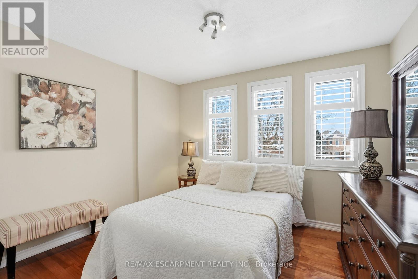 9 Stone Gate Drive, Grimsby, Ontario  L3M 5C6 - Photo 34 - X12743740