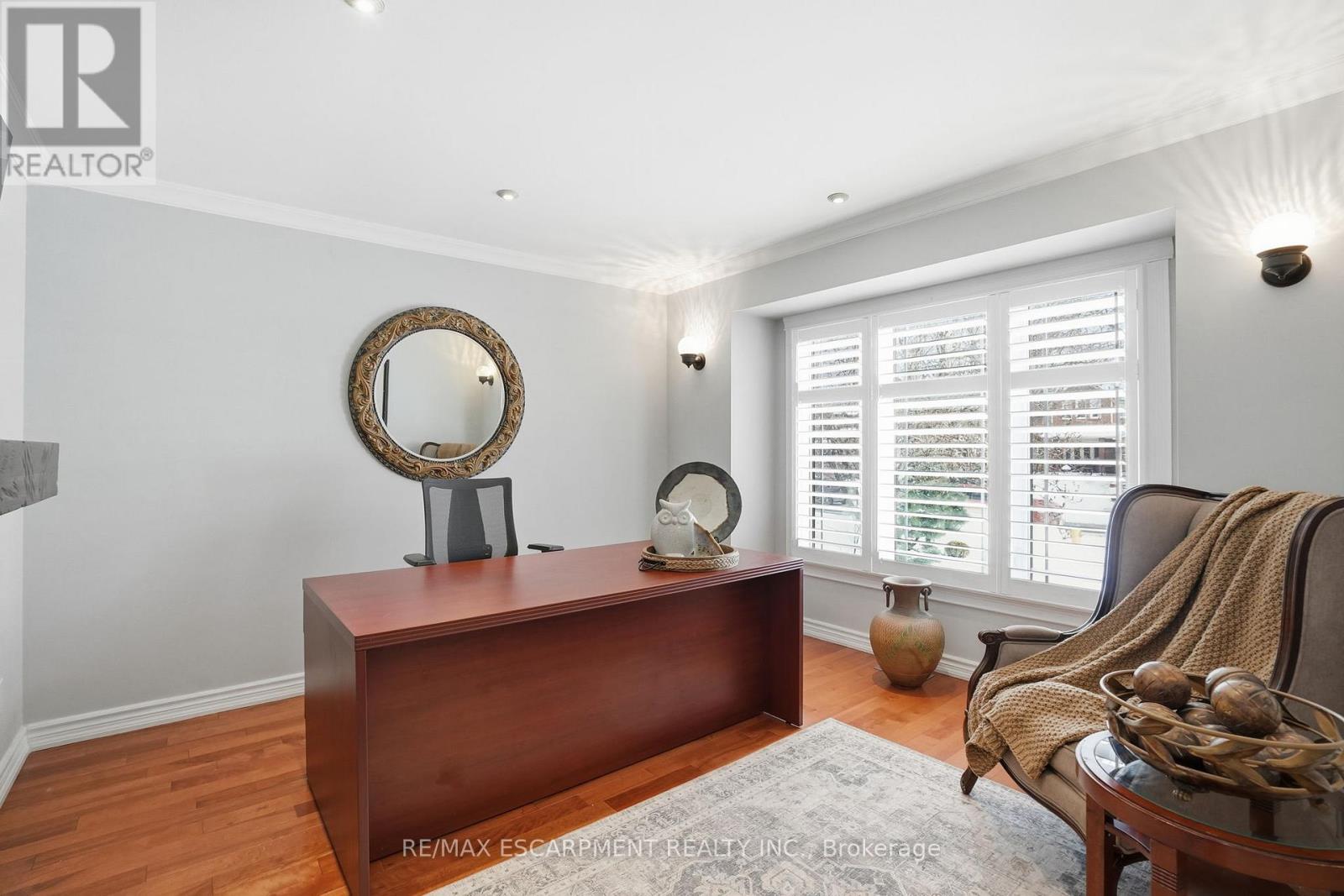 9 Stone Gate Drive, Grimsby, Ontario  L3M 5C6 - Photo 6 - X12743740