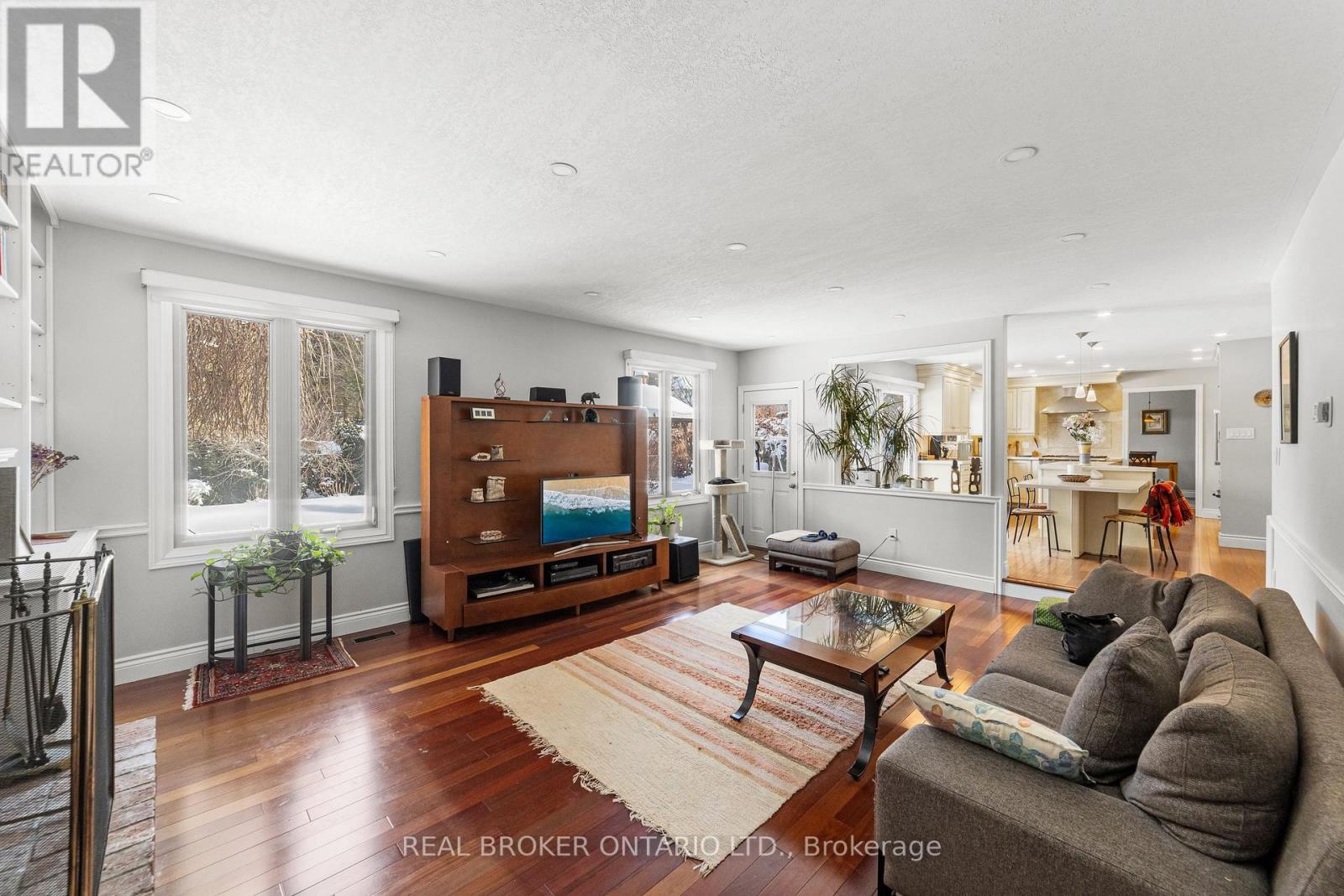 7 Templer Drive, Hamilton, Ontario  L9G 3X7 - Photo 10 - X12743754