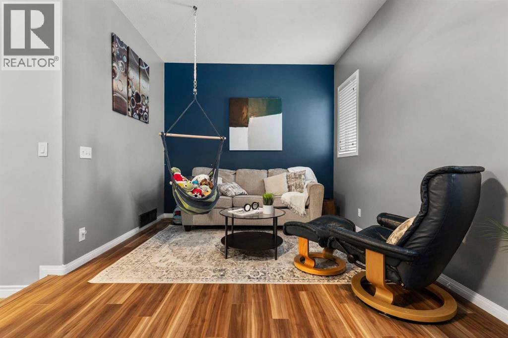 151 Willowbrook Drive Nw, Airdrie, Alberta  T4B 2W5 - Photo 18 - A2276403