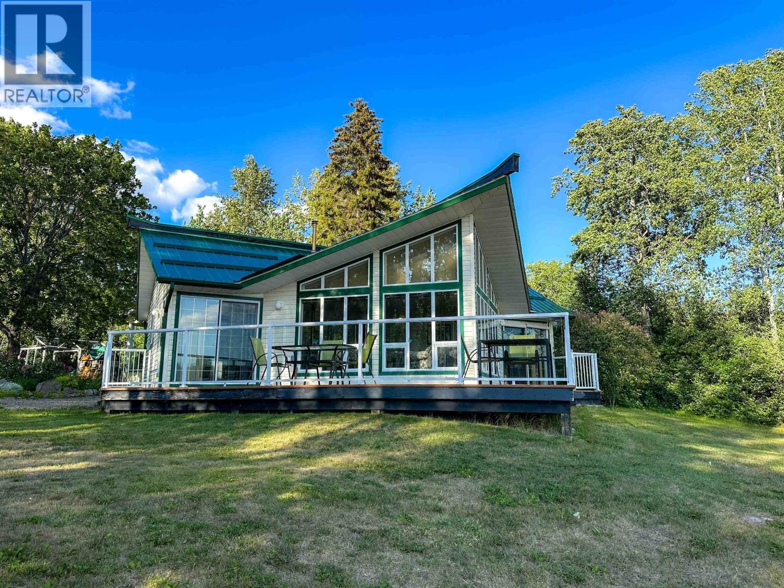 102 Biller Road, Vanderhoof, British Columbia  V8J 0A5 - Photo 1 - R3084993