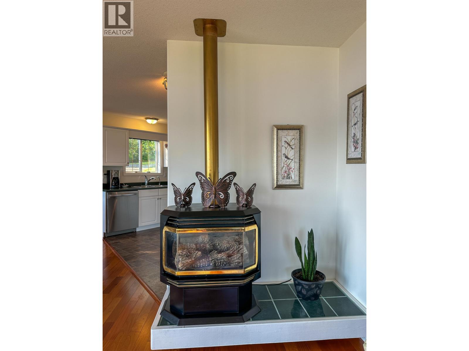 102 Biller Road, Vanderhoof, British Columbia  V8J 0A5 - Photo 11 - R3084993