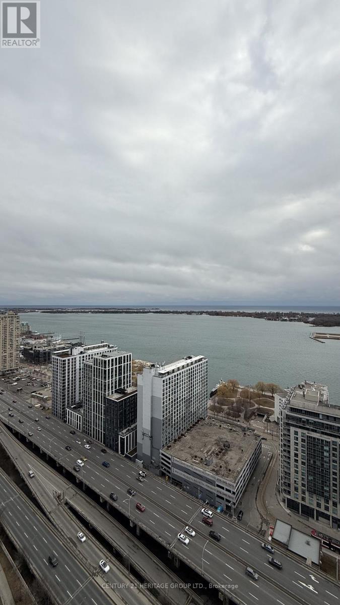4010 - 35 Mariner Terrace, Toronto (Waterfront Communities), Ontario  M5V 3V9 - Photo 27 - C12693750