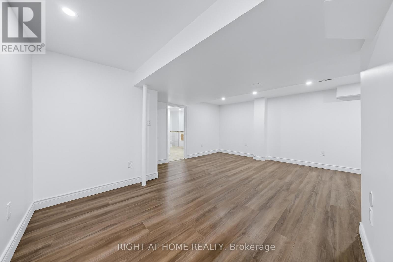 193 Blue Dasher Boulevard, Bradford West Gwillimbury, Ontario  L3Z 0H3 - Photo 49 - N12497802