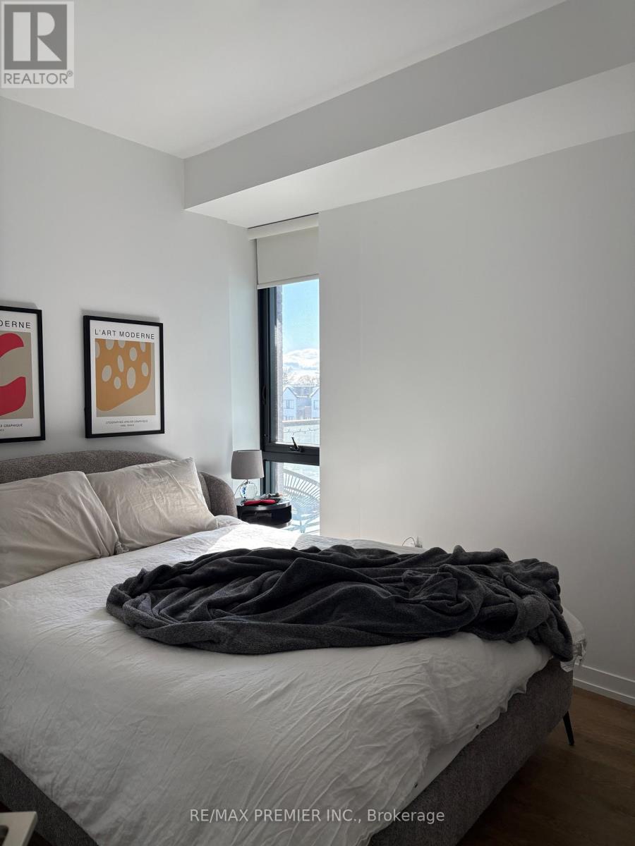 301 - 251 Mansory Way, Mississauga, Ontario  L5H 0B3 - Photo 10 - W12742252