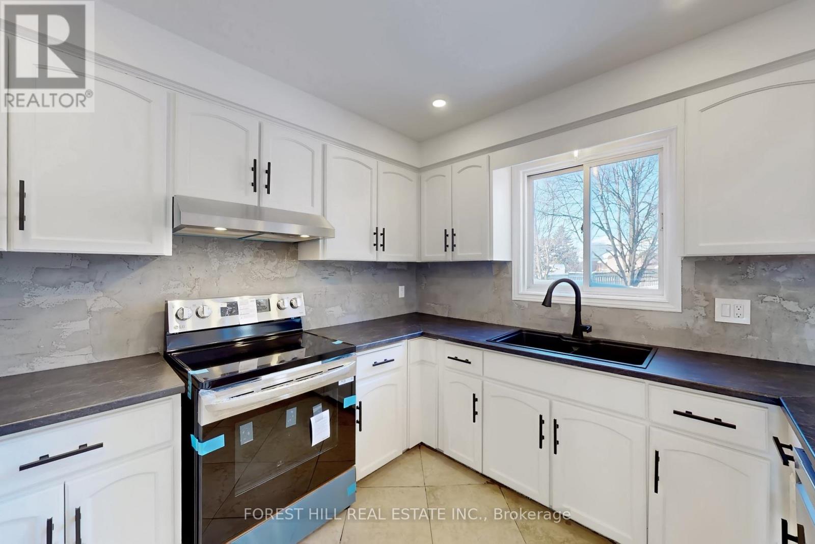 683 Willow Road, Guelph, Ontario  N1H 8K2 - Photo 8 - X12743652