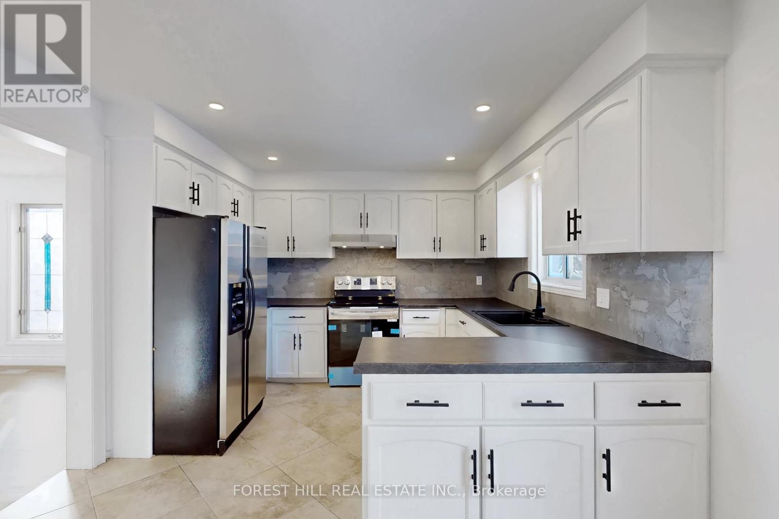 683 Willow Road, Guelph, Ontario  N1H 8K2 - Photo 7 - X12743652