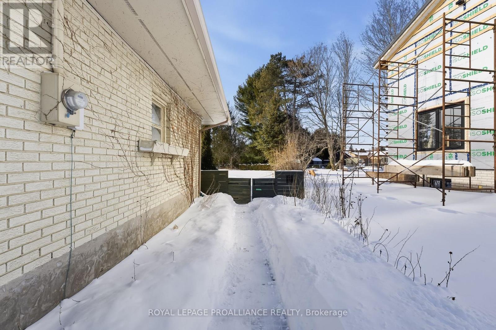 45 Hamilton Avenue, Cobourg, Ontario  K9A 1V9 - Photo 2 - X12743858