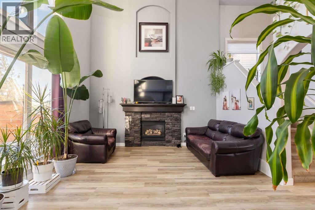 113 Bussieres Drive, Fort Mcmurray, Alberta  T9K 1W3 - Photo 5 - A2279079