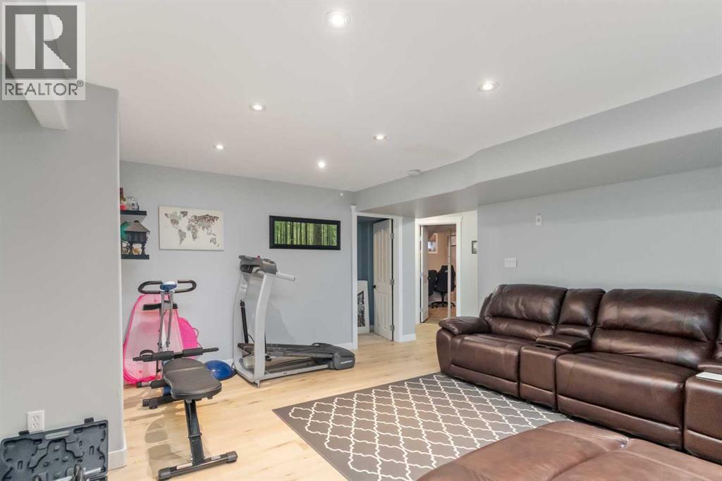 113 Bussieres Drive, Fort Mcmurray, Alberta  T9K 1W3 - Photo 30 - A2279079