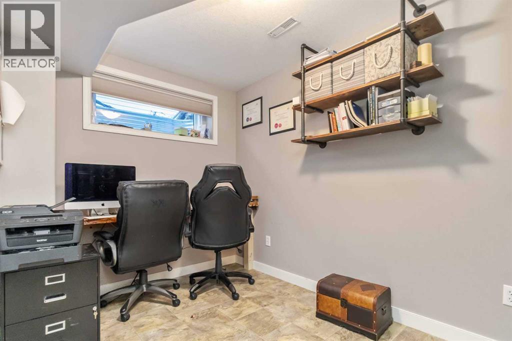 113 Bussieres Drive, Fort Mcmurray, Alberta  T9K 1W3 - Photo 35 - A2279079