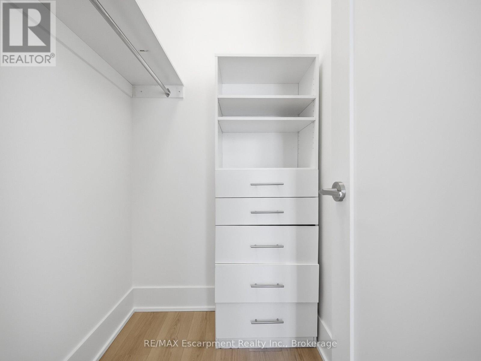 2611 - 300 Front Street W, Toronto, Ontario  M5V 0E9 - Photo 24 - C12743922