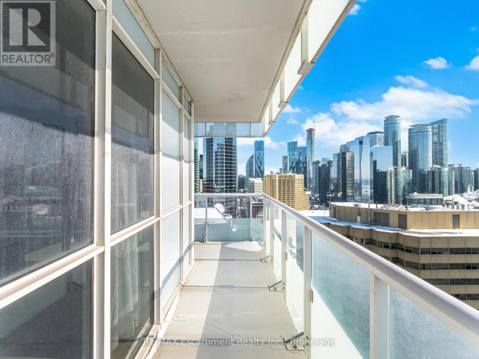 2611 - 300 Front Street W, Toronto, Ontario  M5V 0E9 - Photo 32 - C12743922