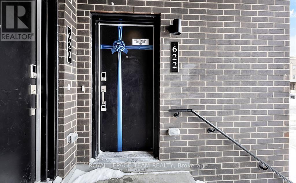 622 Mishi Private, Ottawa, Ontario K1K 5C5 - Photo 3 - X12743836