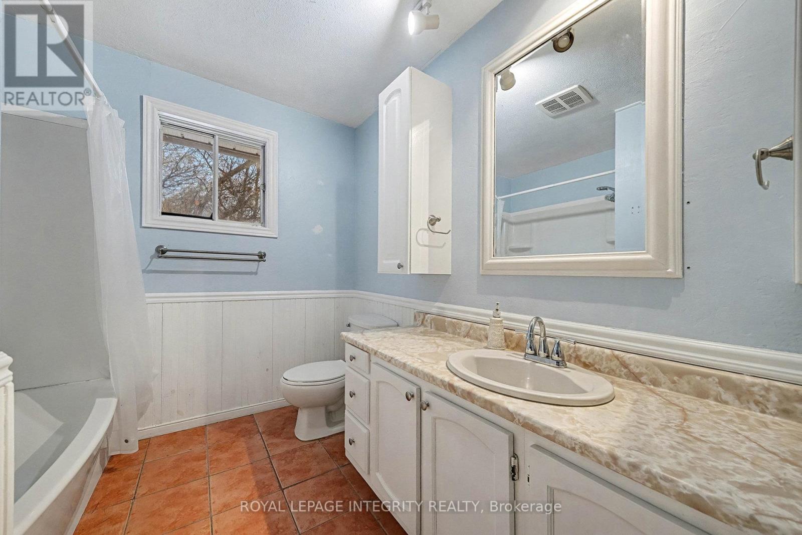 1160 Barnett Drive, Ottawa, Ontario K4C 1C7 - Photo 12 - X12743874