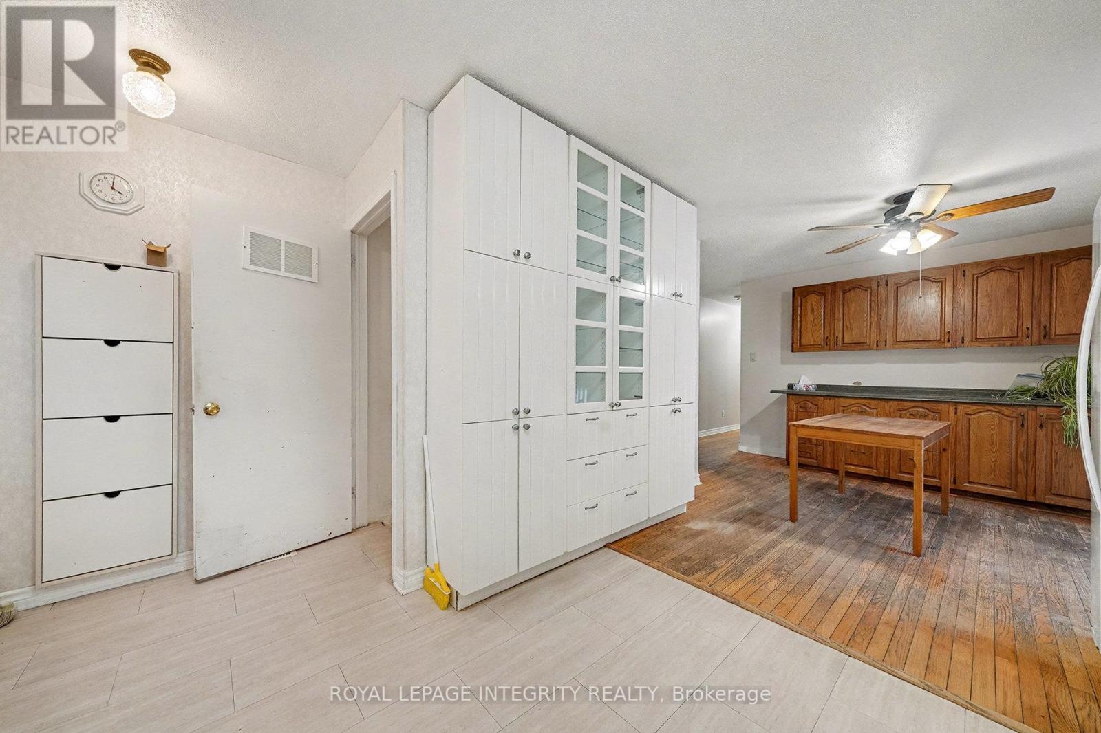 1160 Barnett Drive, Ottawa, Ontario K4C 1C7 - Photo 8 - X12743874