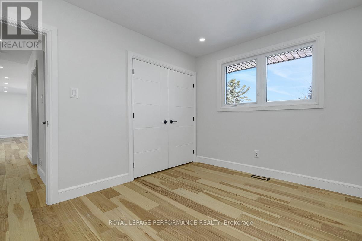 52 Glenridge Road, Ottawa, Ontario K2G 2Z7 - Photo 14 - X12743876