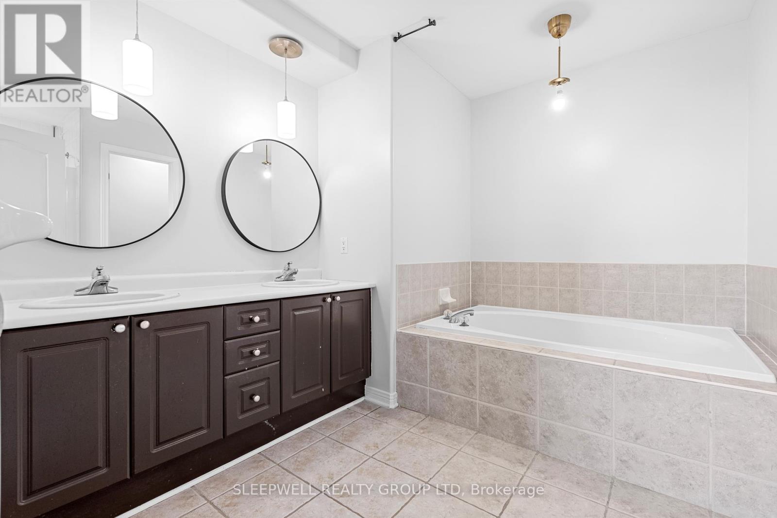 1040 Misty Morning Lane, Ottawa, Ontario K4P 1P8 - Photo 16 - X12500758