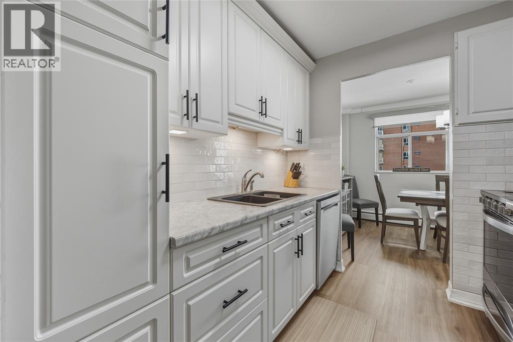 10 Derby Lane Unit# 401, Sarnia, Ontario  N7T 4S4 - Photo 7 - 26002156