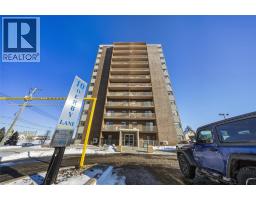 10 DERBY LANE Unit# 401, Sarnia, Ontario